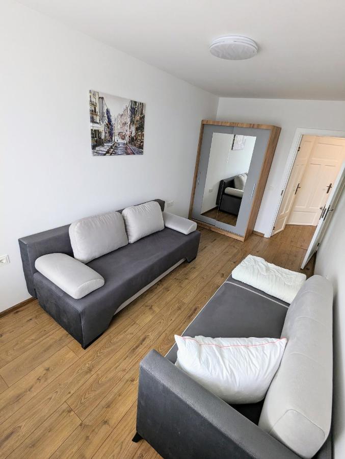 Lovely 2-Bedroom Flat In The Heart Of Druskininkai Exterior photo